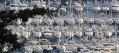 Pressures of nautical tourism on coastal areas